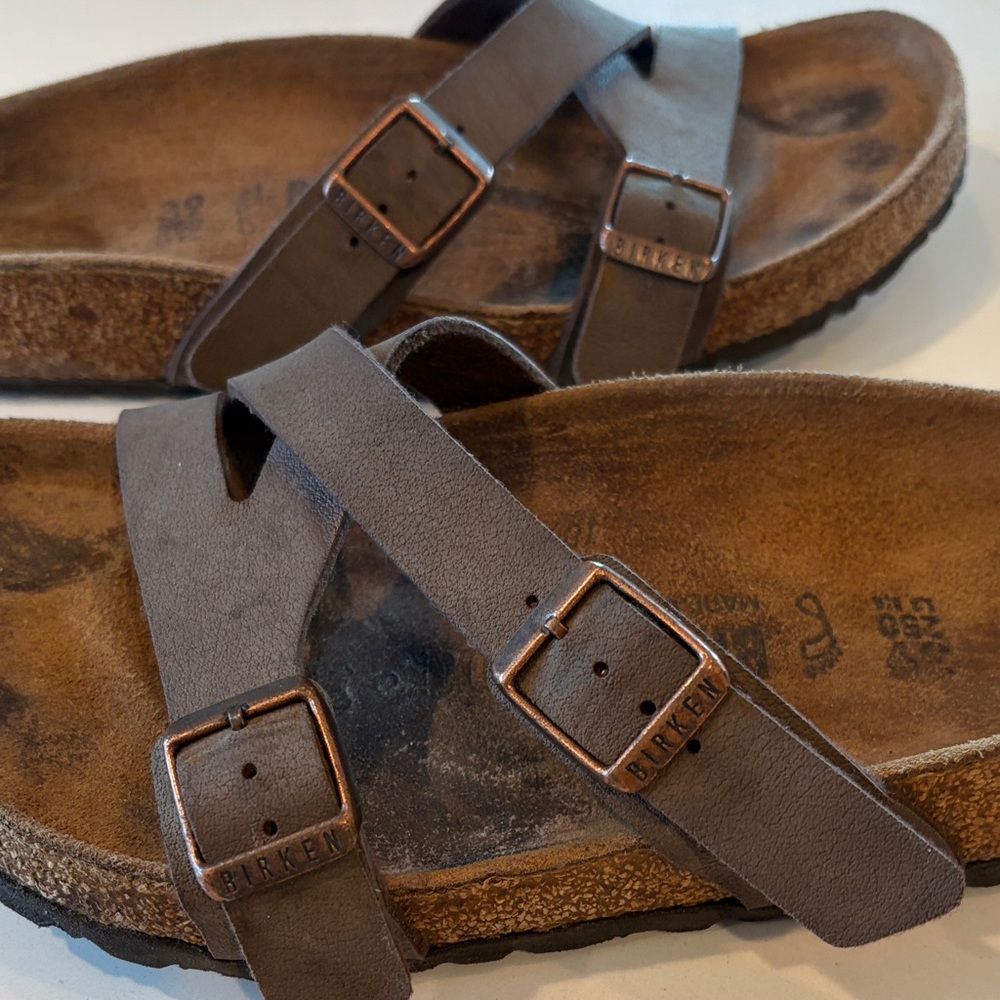 Birkenstock Unique Gray/Brown Cross-Strap Leather Sandals
